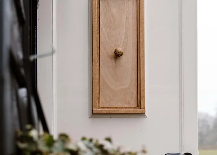 Crash'nstay - Sebastian 木屋 *