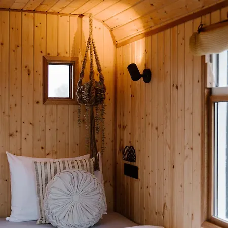 Crash'nstay - Sebastian